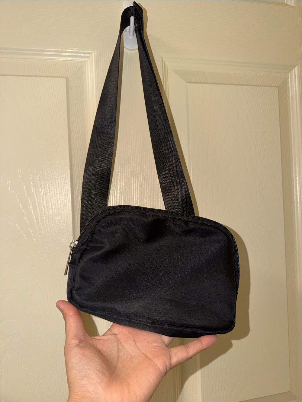 Black Crossbody Shoulder Bag - Minimal Everyday Carry